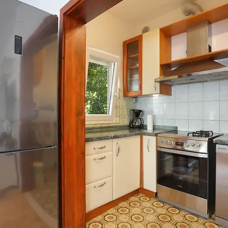 By The Sea - 15517 Trogir