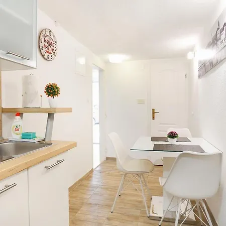 By The Sea - 15517 *