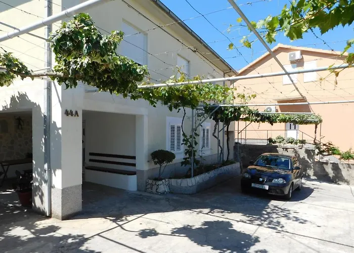 Appartement By The Sea - 15517