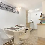 Apartment By The Sea - 15517