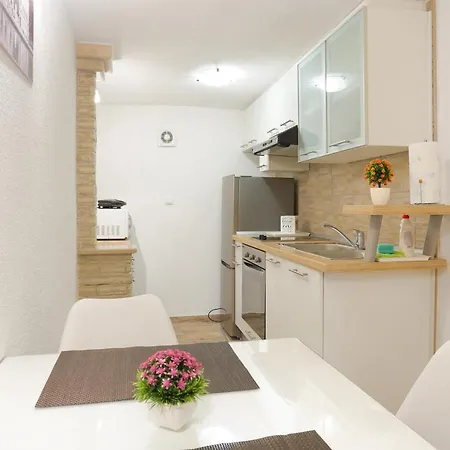 By The Sea - 15517 Apartman *