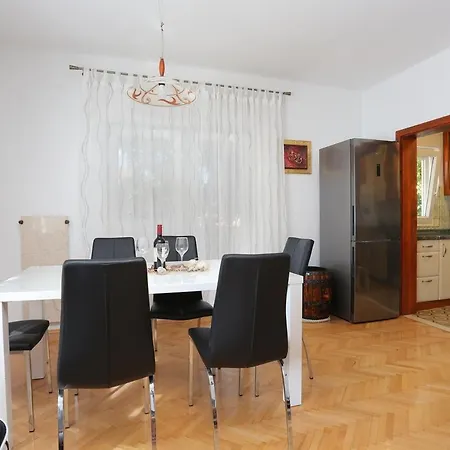 By The Sea - 15517 Apartman Trogir