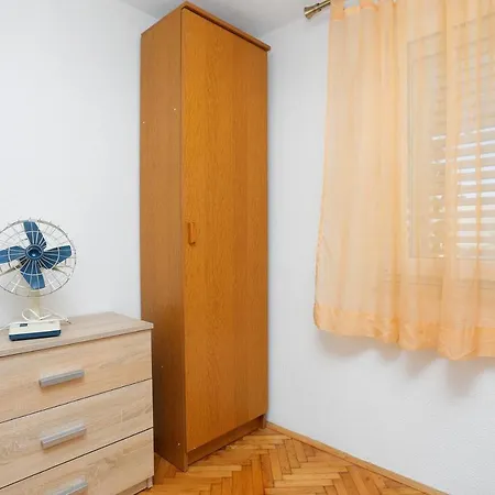 By The Sea - 15517 *