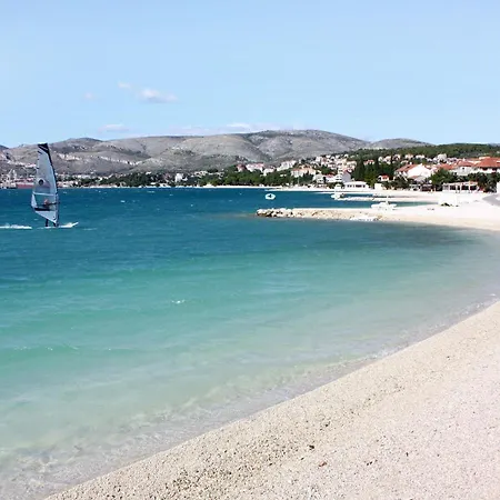 Apartment By The Sea - 15517 Trogir